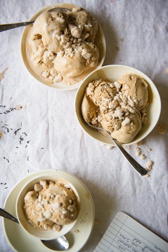 Frolic Ice Cream Machine Makes Frozen Desserts in Just 2 Minutes