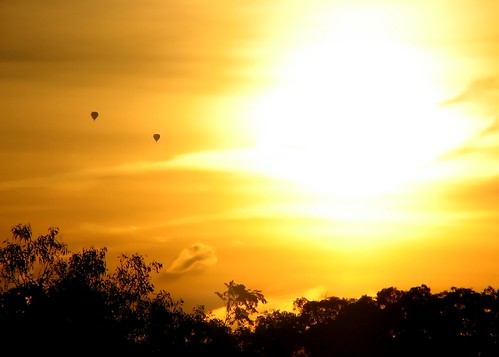 hot sunrise balloons air australia melbourne victoria mountainviewroad 3088 briarhill