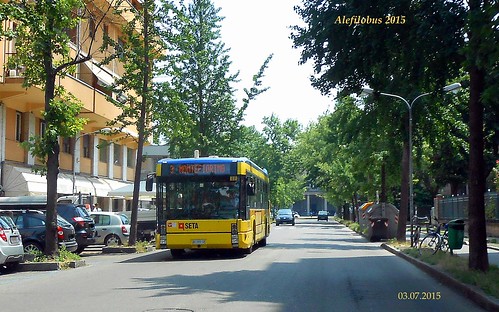 autobus Busotto n°82 in viale Medaglie d'Oro - linea 3