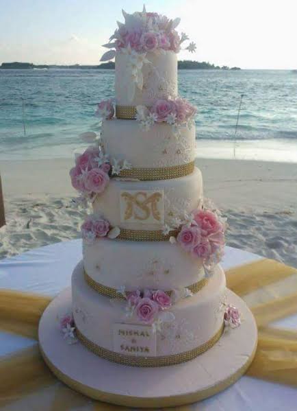 Beach Wedding Cake by Nasheeda of Nashee cakes
