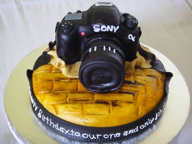Photographer's Delight by Charu Sonthalia of The Cake Canvas