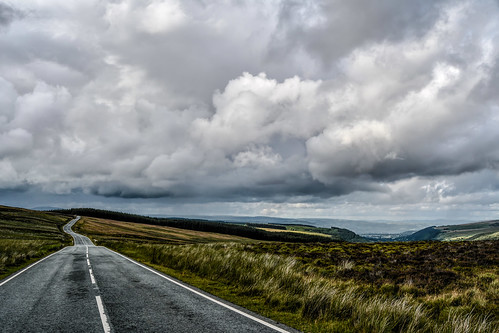road uk sky mountains weather wales clouds rural countryside nikon highway skies view cloudy hills gb vista fields viewpoint waterdroplets countryroad icecrystals cloudscapes snowdonianationalpark cloudspotting d7100 nikonafsdxzoomnikkor1855mmf3556gedii cloudsstormssunsetssunrises weatherdowntheroad