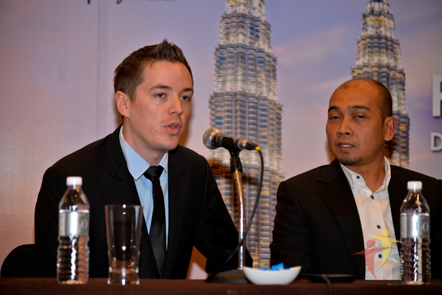(L to R) Dato' Brian Corvers (MD of 2Spicy Entertainment), En Meor Sharil (CEO of KL Tower)