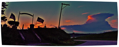 sunset sky holiday cemetery graveyard clouds dusk flag july4th independenceday cloudsstormssunsetssunrises