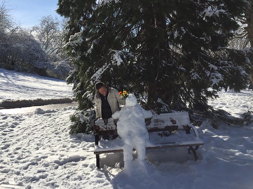 snowman sachi vancouver notasyrianrefugee verycoldlover seldomsnowsinvancouver hiver neige queenelizabethpark 0˚c32˚f 雪 冬 さち子