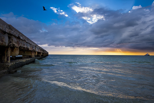ocean sunset beach clouds us unitedstates florida types locations landscapephotography bradentonbeach manateecounty