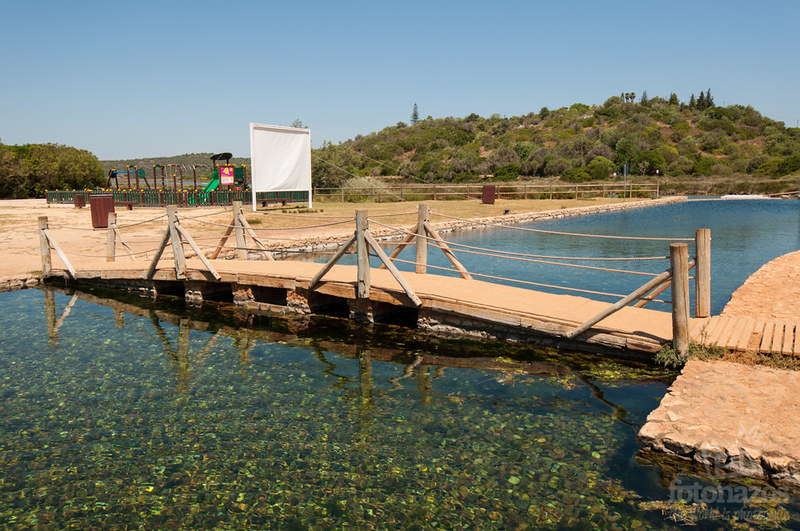 La piscina natural de Sitio das Fontes en Lagoa, Algarve