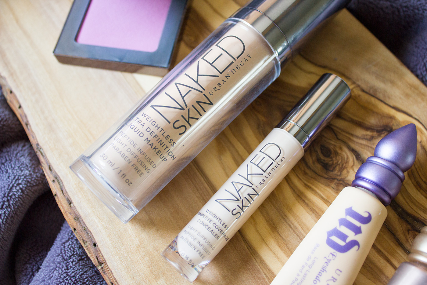 Urban-Decay-Naked-Skin-Foundation-and-Concealer