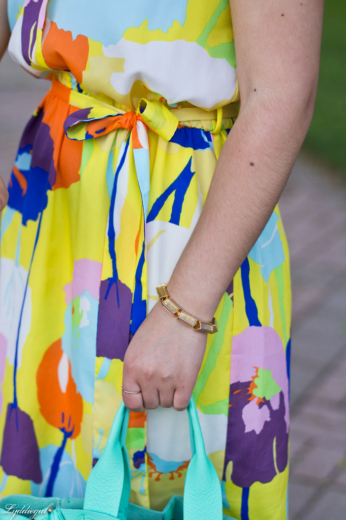floral print dress, mint leather tote, white slides-8.jpg
