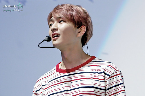 150528 Onew @ Samsung Play the Challenge 19098005829_a19fbaf34d