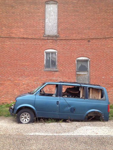 brick abandoned broken car wall van smashed 2014 laddonia
