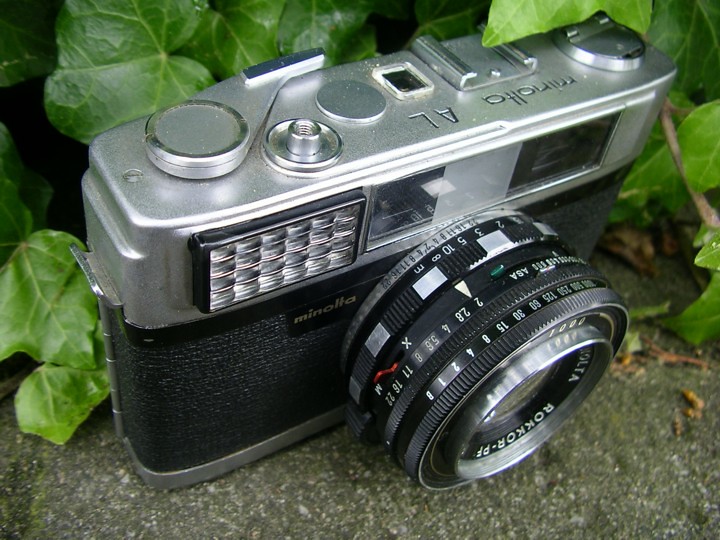 Minolta AL rangefinder camera with coupled selenium meter