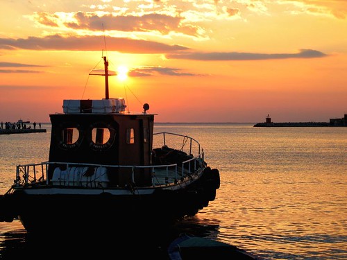 sunset sea summer people italy sun yellow port boat italia tramonto mare estate giallo porto sole battello trieste adriatico