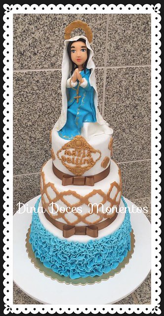 Cake by Dina Vinagre of Dina Doces Momentos