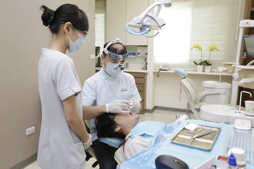 [推薦]到台中張朝欽牙醫診所治療牙周病也學會正確牙齒保健方法