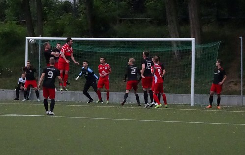 Oberkassel: FC Hennef v VfL Rheinbach