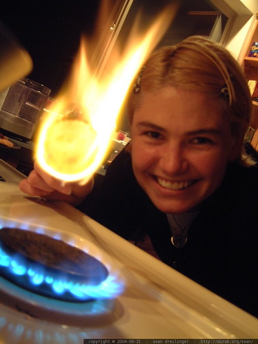 roasting marshmallows on the gas burner   dscf8579