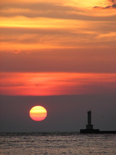 sunset ohio lighthouse lakeerie greatlakes lorain