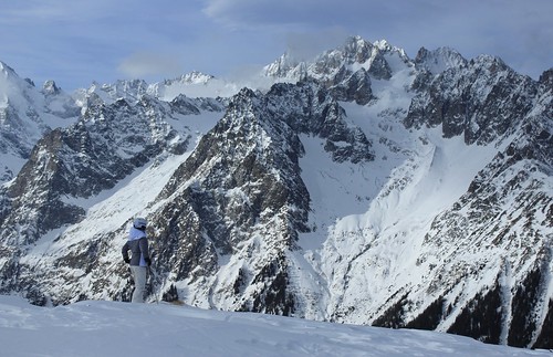 valais suisse vichères bavon massifdumontblanc montagnes nature hiver neige paysages nuages valferret