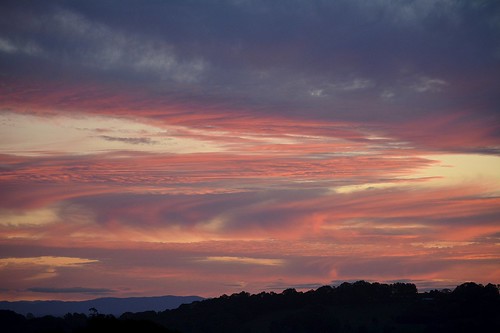 winter clouds landscape dusk australia nsw eveningsky cloudscape sunsetclouds cirrostratus richmondrange northernrivers sunlitclouds australiansunset richmondvalley rousmill