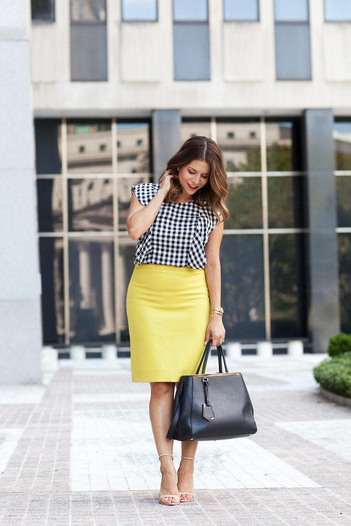jcrew pencil skirt black and white gingham top first state what to wear to work professional outfits looks to wear to work fun skirts fendi 2jour corporate catwalk fashion blogger corporate professional day to night