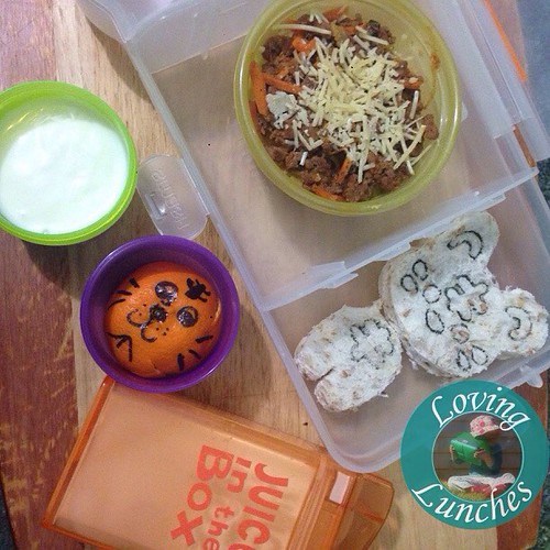 Loving a belated #internationaltigerday lunch for Honey… in her @nudefoodmovers with @cutezcute and @boardwalkimports #juiceinthebox #iloveSMASH #iloveNFM #nudefoodmovers