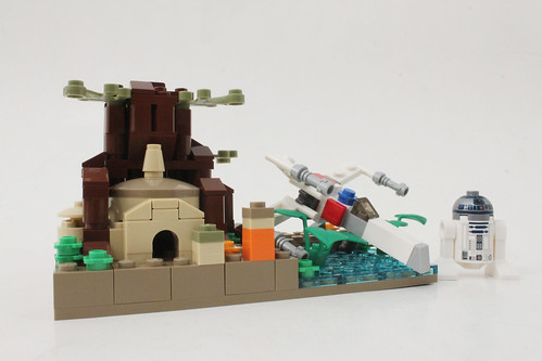 LEGO Star Wars SDCC 2015 Dagobah Mini-Build