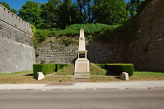 Monument aux morts « Allez où la patrie et l’humanité vous appellent » - Photo of Jouy-en-Argonne