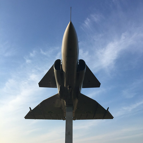 photography se fighter display sweden aircraft jet f22 uncropped viggen iphone blekinge 2015 ronneby ja37 iphonephoto blekingelän ¹⁄₁₆₀₀sek iphone6 iphone6backcamera415mmf22 22804082015185748 västraronneby