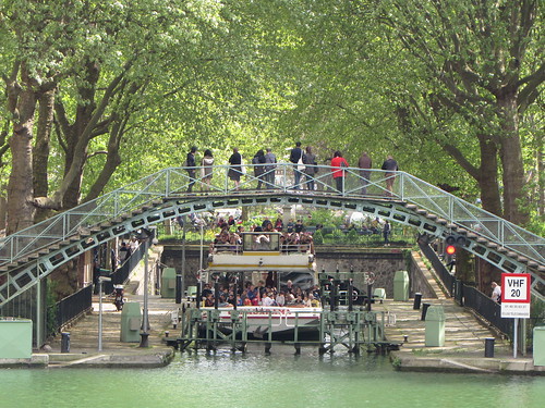 Kanal svetog Martina u Parizu / Canal Saint Martin in Paris