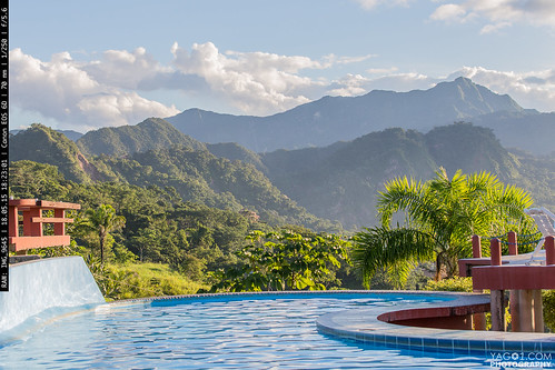 pool landscape bolivia rurrenabaque swingpool