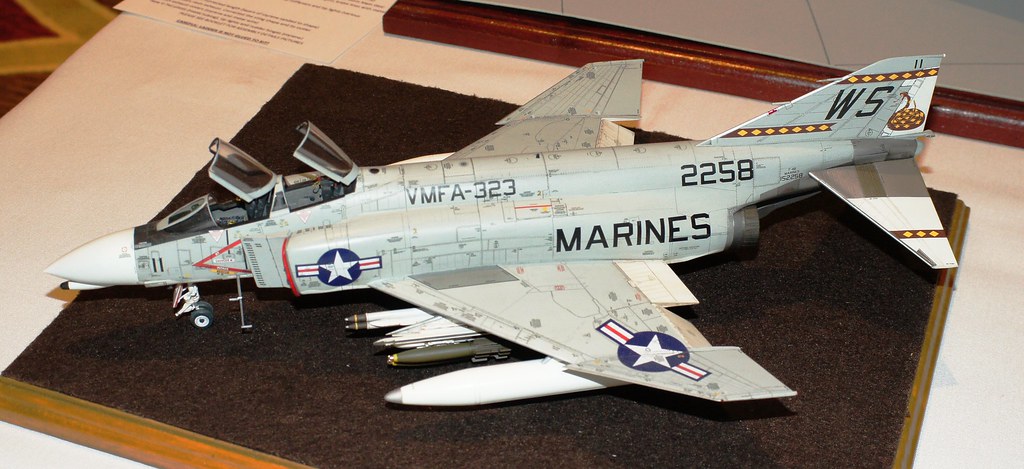 F-4J Phantom II 1-48th