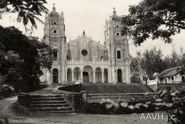 AP0773-Sogny-Marien - Hué, 1950 – Cathédrale de Phu Cam