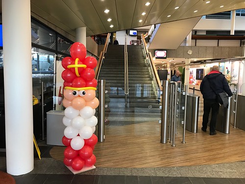 Ballonpilaar Sinterklaas Unilever Vlaardingen
