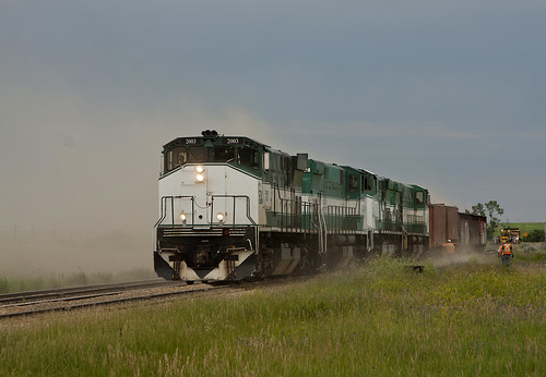 railroad canada train work rail railway trains canadian mow sk prairie saskatchewan railfan trainspotting ballast alco mlw railfanning greatwestern m420