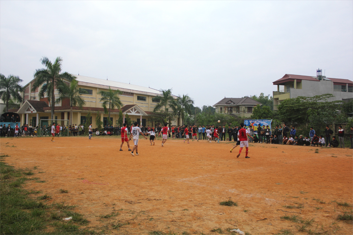 Giải đấu bóng đá học sinh, sinh viên năm 2015.
