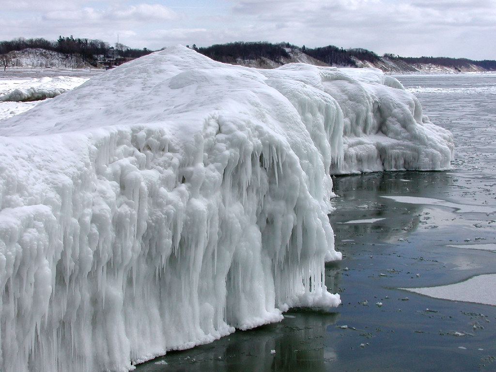 Iceberg | Icebergs in Lake Michigan at Muskgeon. | SpringChick | Flickr