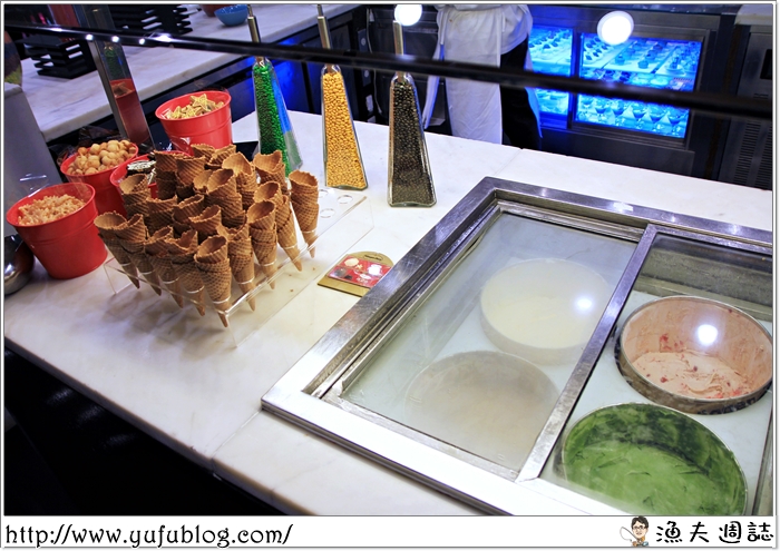 遠東cafe 海鮮YEAH 帝王蟹 吃到飽 歐式自助餐 無限供應
