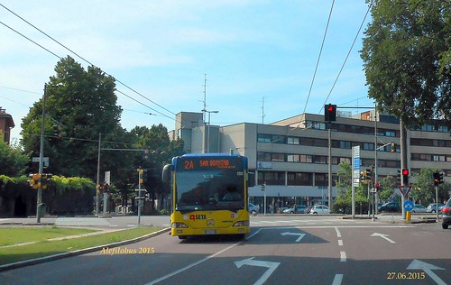 autobus Mercedes Citaro n°116 in viale Storchi - linea 2A