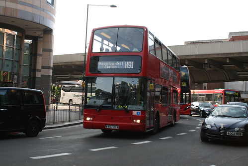 United Transit (London United) VP111 on Route H91, Hammersmith Gyrotary