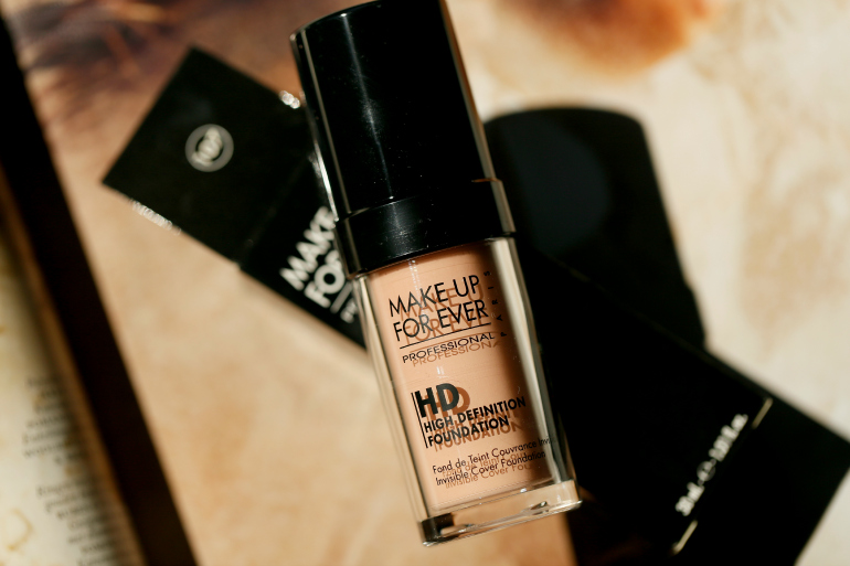 Make Up For Ever HD Foundation 107 Pink / Fashion is a party