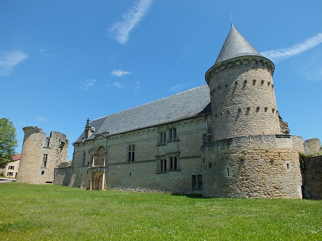 Châteaux & Fortifications