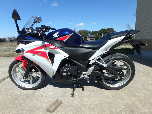 Honda CB250R 2019 bổ sung màu mới và những sửa đổi thiết thực  2banhvn
