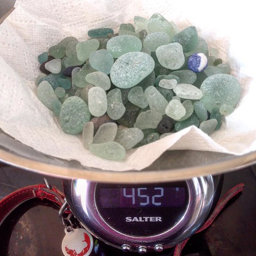 452g. No wonder my jeans were falling down. Pocket full of lovely sea glass from this mornings beach stroll.