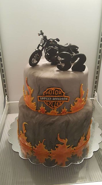 Harley Davidson Cake by Carla Smith of AkiCreations by Carla S