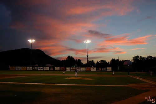 sunset brewers baseball ©tylerknottgregson