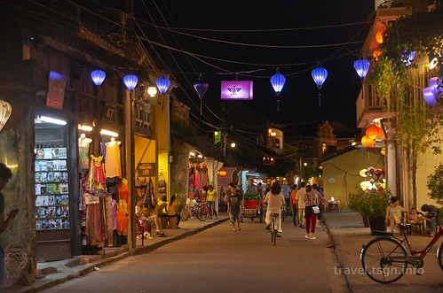 【写真】2015 世界一周 : ホイアン・市街地（夜）/2021-09-13/PICT1991