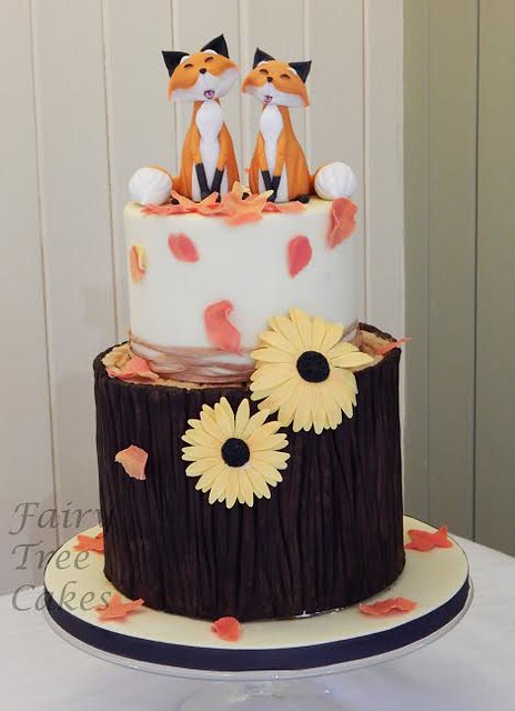 Autumn Wedding Cake by Katie Gardiner of Fairy Tree Cakes