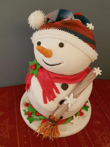 Snowman Cake by Irena Krak