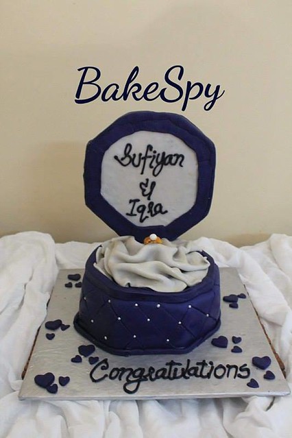 Cake by Rbya Moosani of BakeSpy
